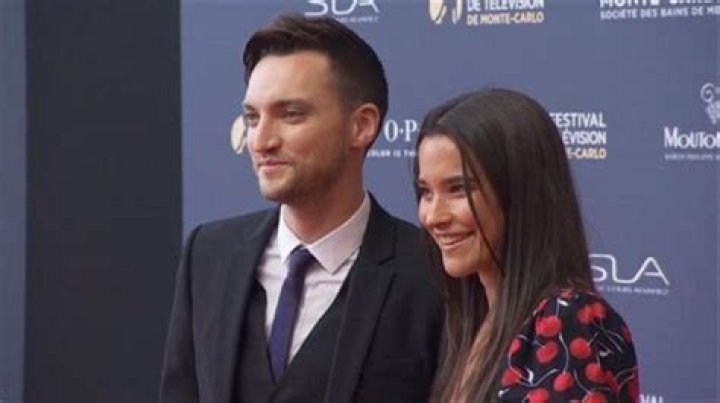 Who Is Richard Harmon Girlfriend Rhiannon Fish? How Rich Is The ...